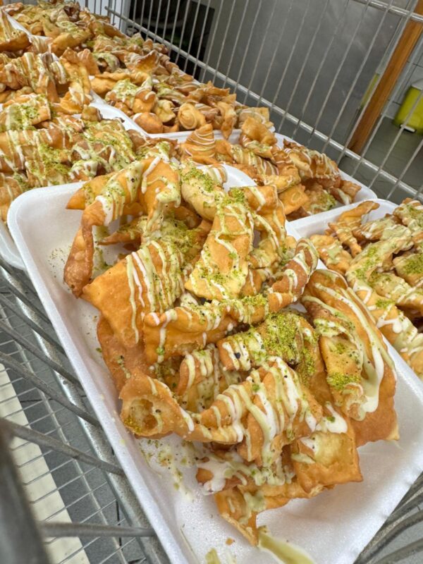 Chiacchiere con cioccolato e pistacchio - immagine 2